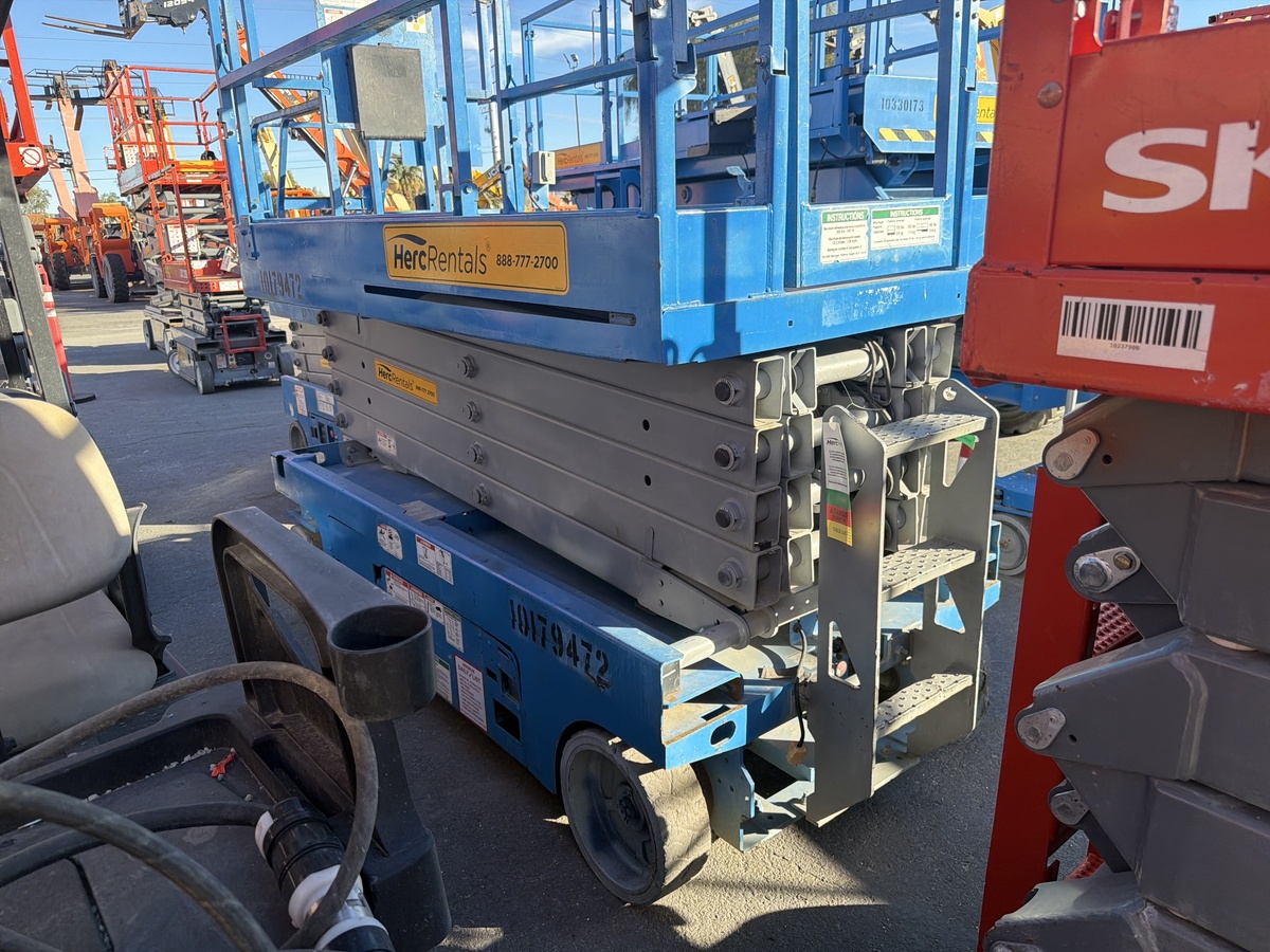 2016 Genie GS-3246-3