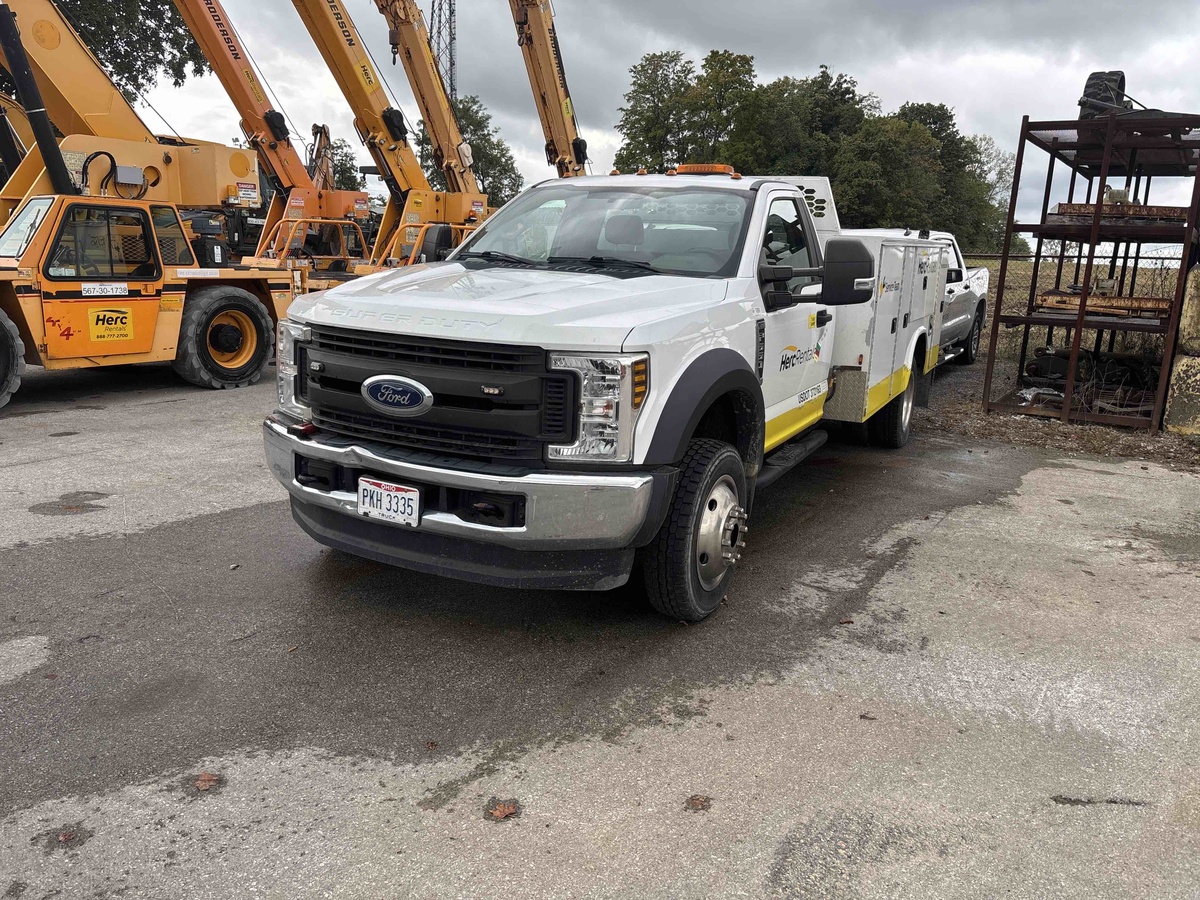 2018 Ford F550-3