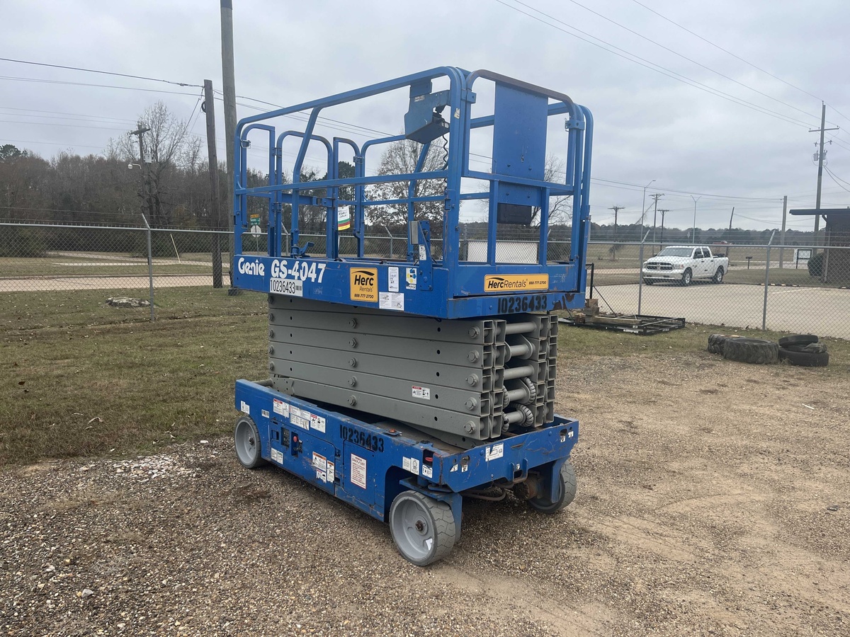 2018 Genie GS-4047