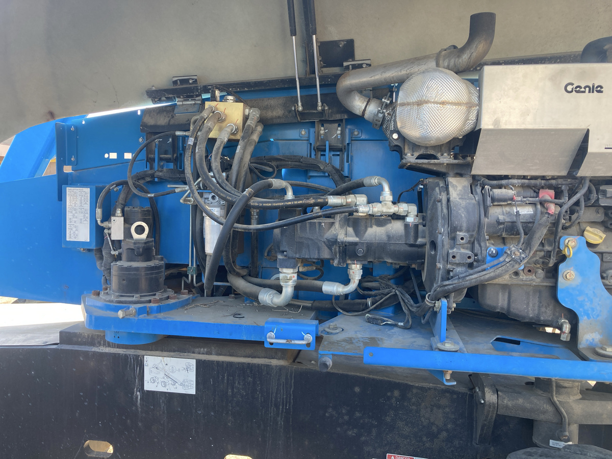 2019 Genie S-85-10