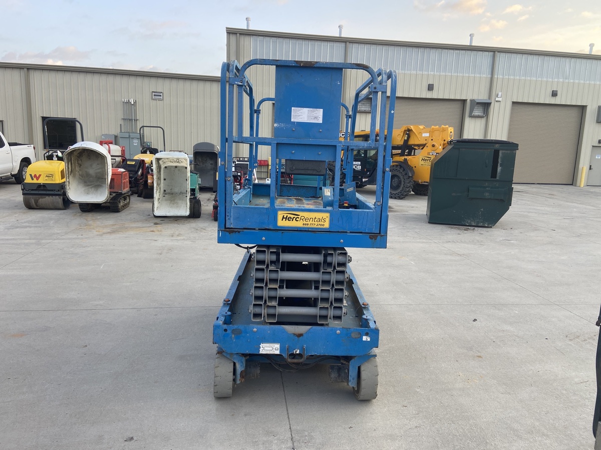 2016 Genie GS-3246-4