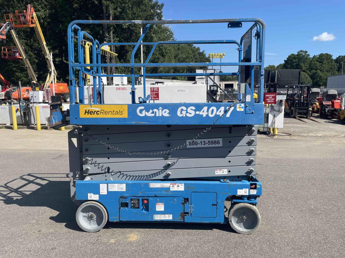 2016 Genie GS-4047