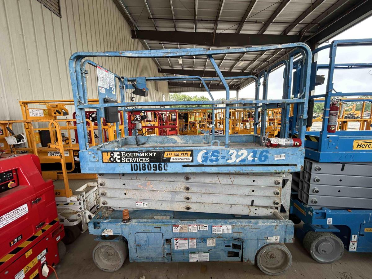 2016 Genie GS-3246-1