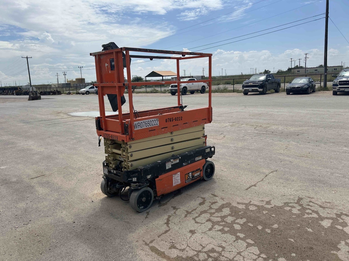 2018 JLG 1932R-3