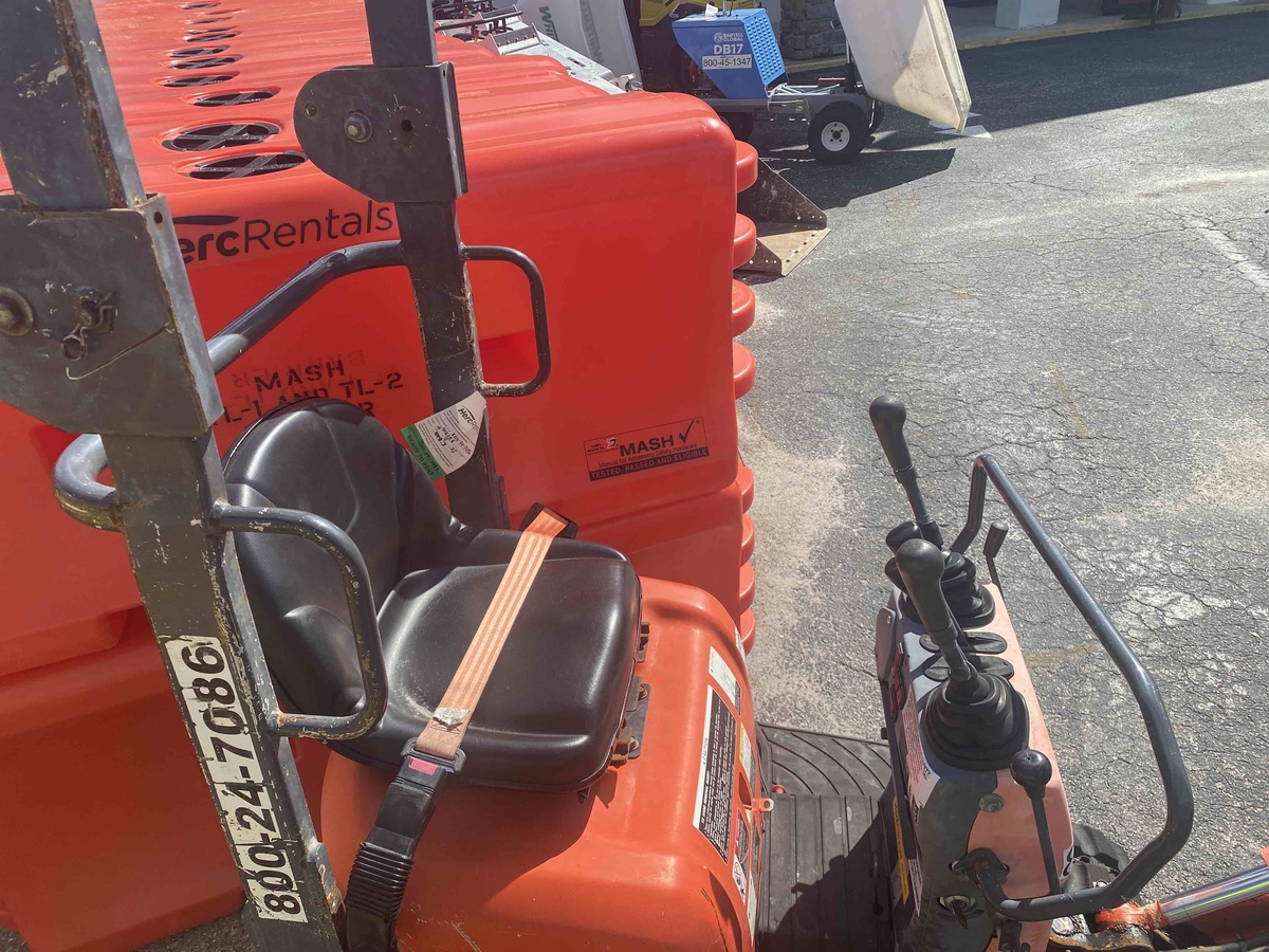 2019 Kubota K008-3 -4