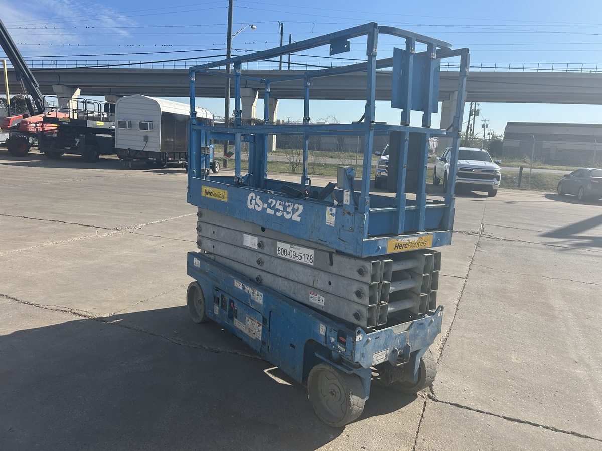 2016 Genie GS-2632
