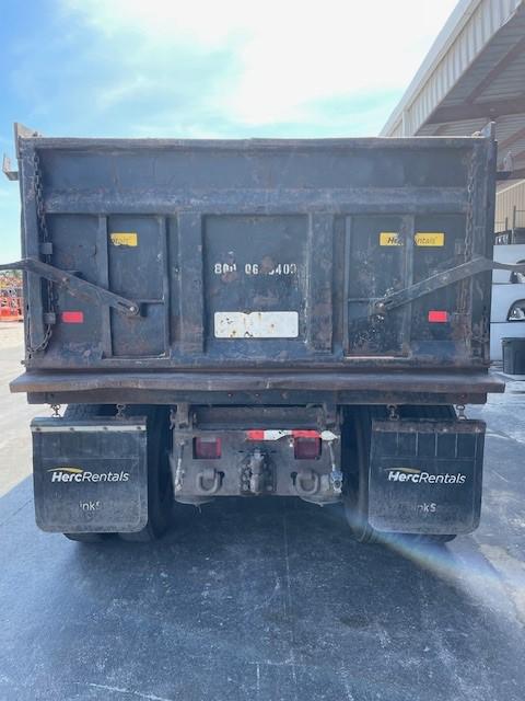 2016 Freightliner M2106-7