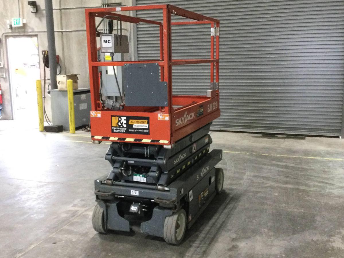 2017 Skyjack SJ3219