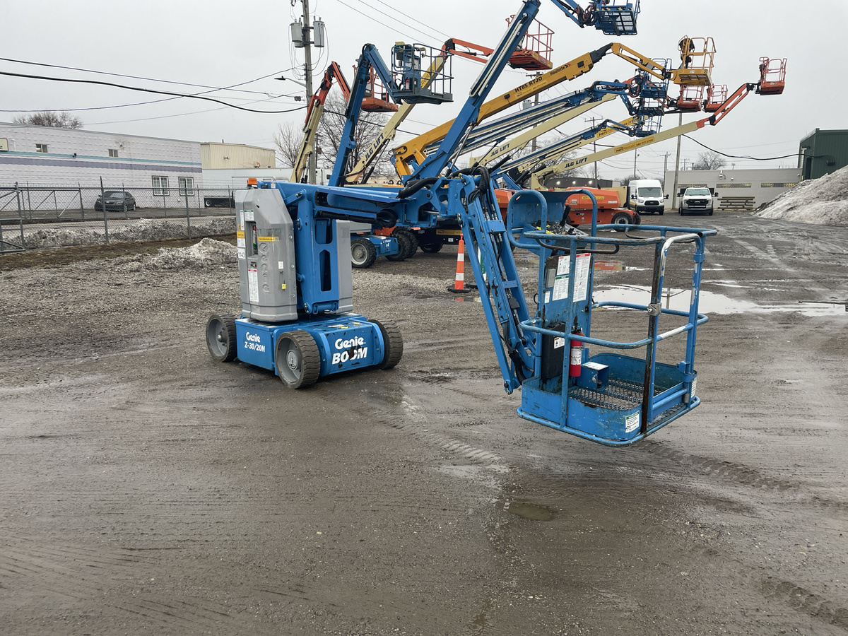 2013 Genie Z-30/20N RJ-2