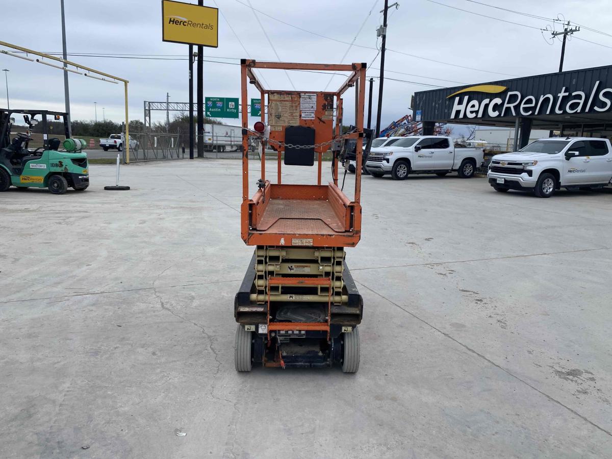 2017 JLG 1932R