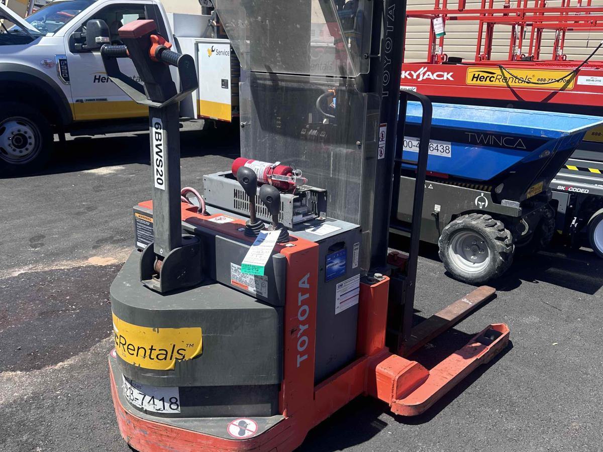2018 Toyota 6BWS20