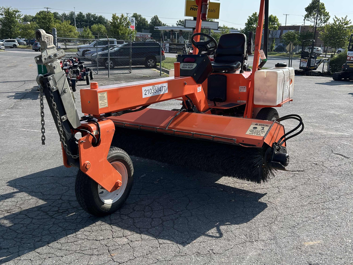 2022 LayMor SM300-4