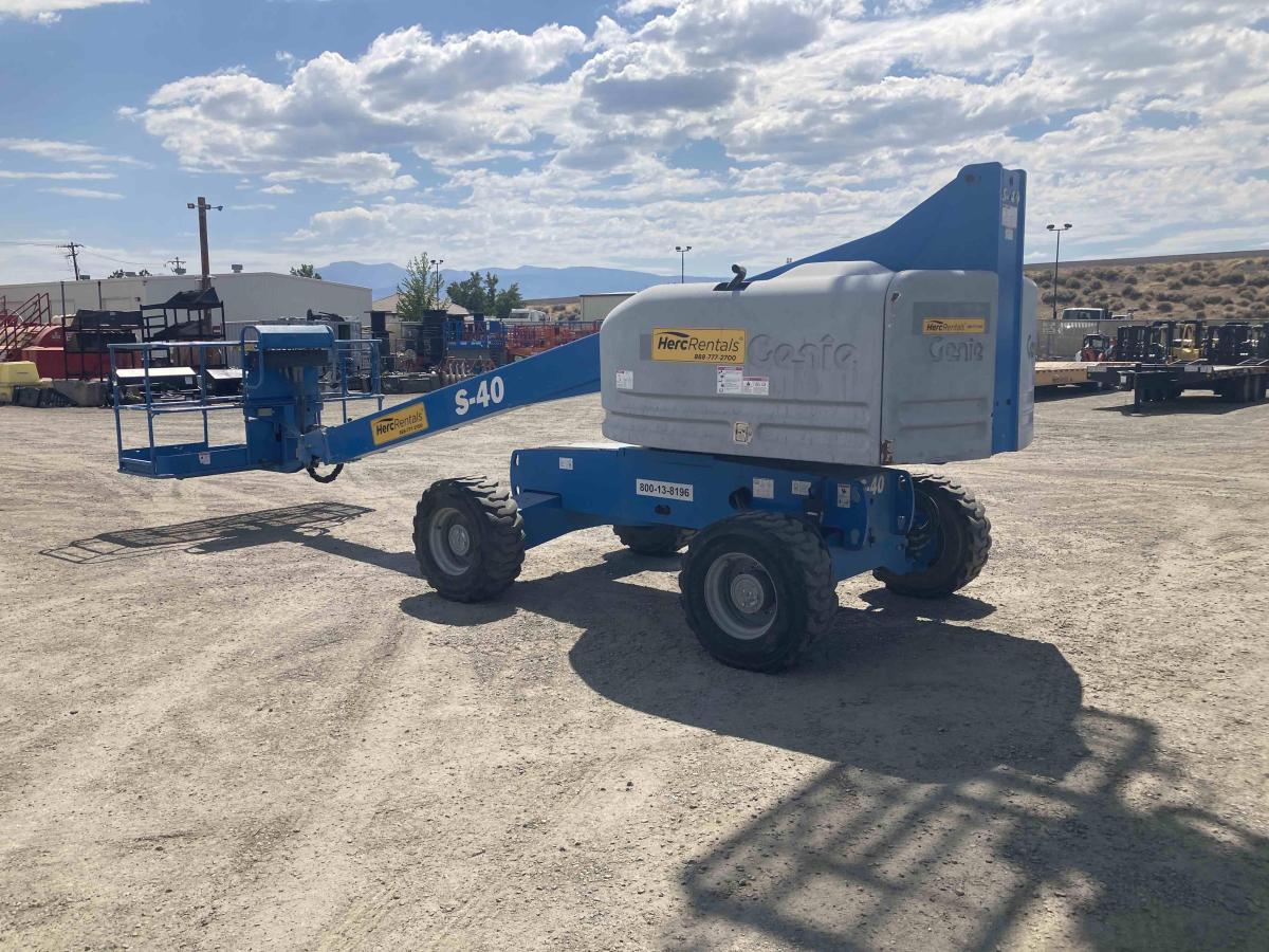 2016 Genie S-40