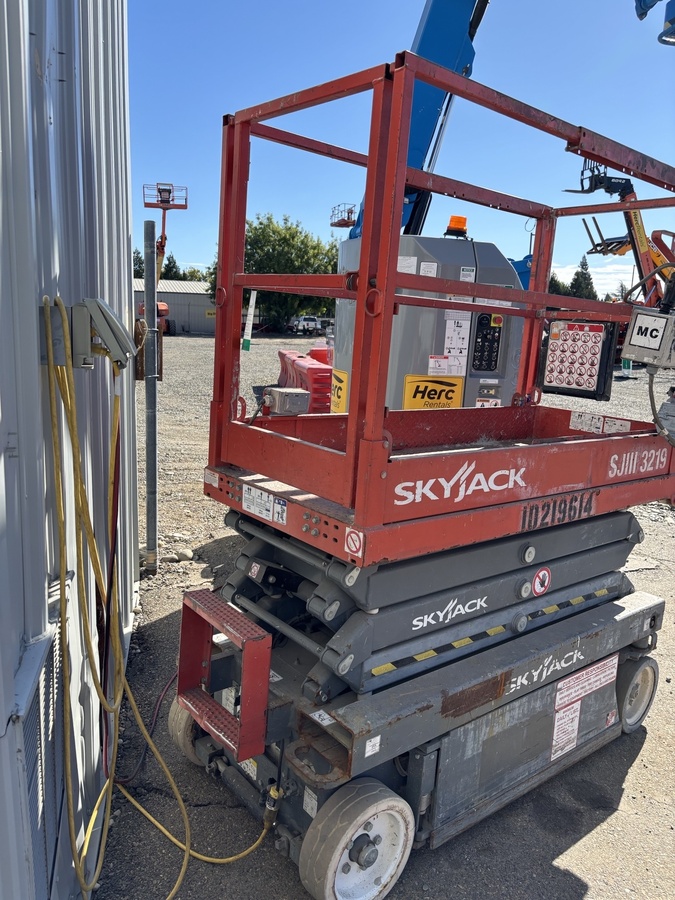2017 Skyjack SJ3219-4