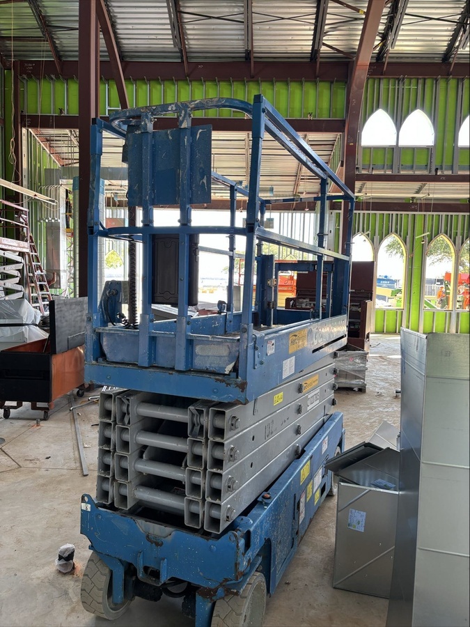 2017 Genie GS-3232