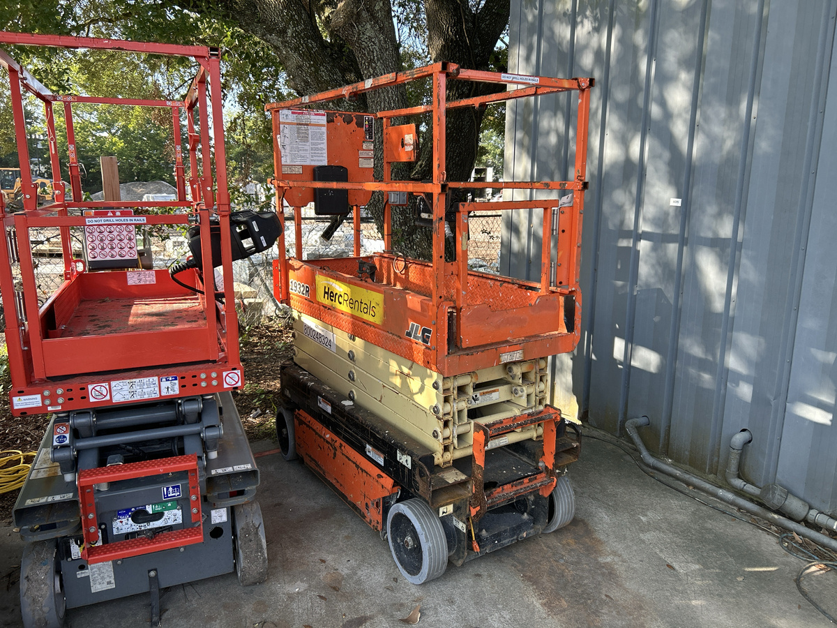 2019 JLG 1932R