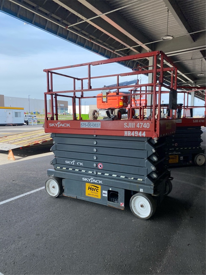 2018 Skyjack SJ4740-3