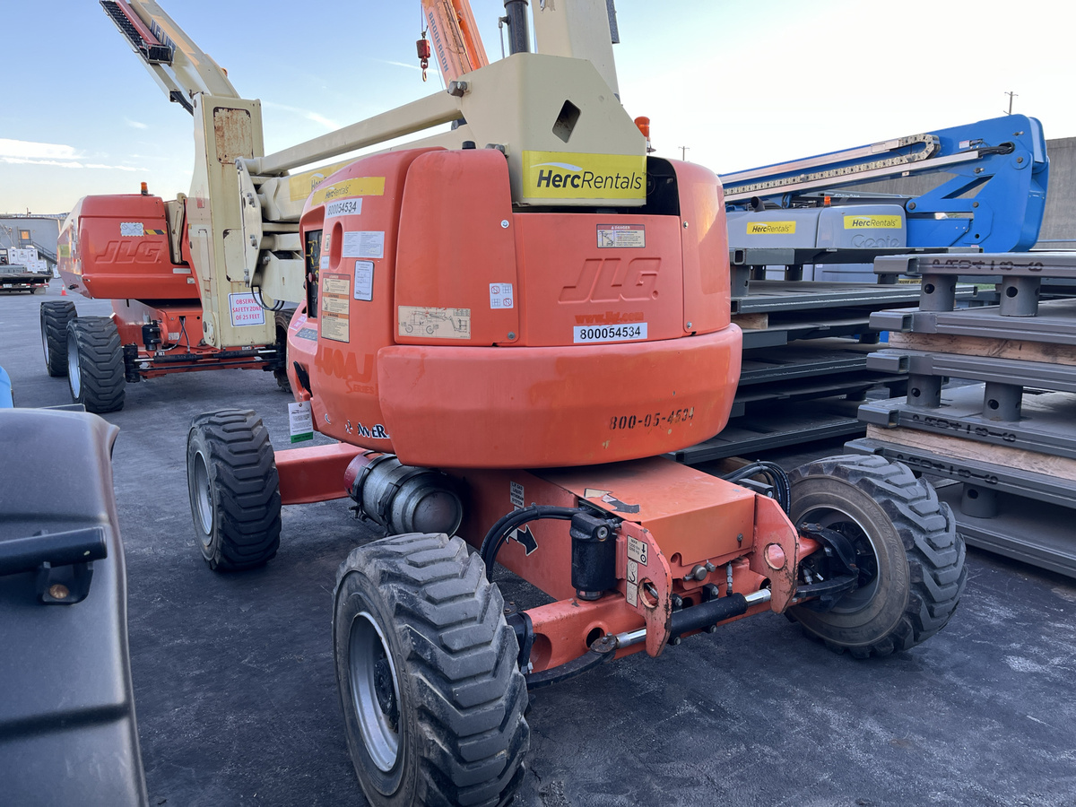 2015 JLG 450AJ