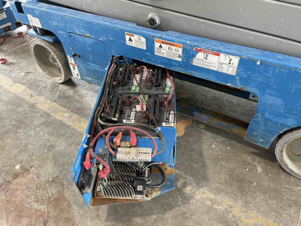 2017 Genie GS-3232-5