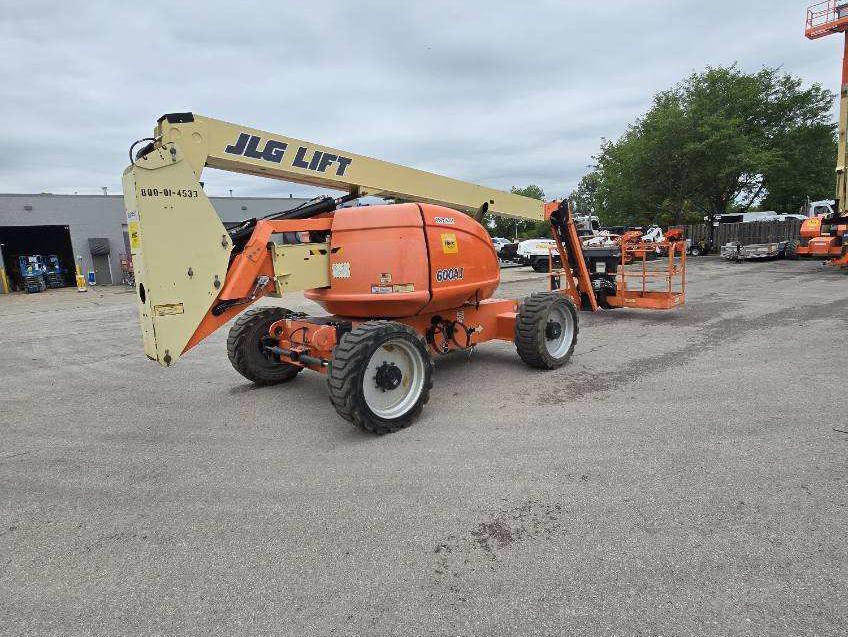 2014 JLG 600AJ