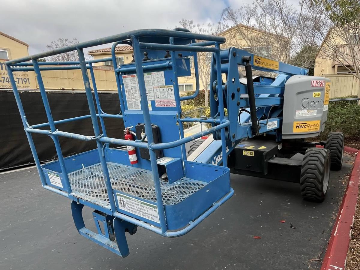 2013 Genie Z-45/25 RT