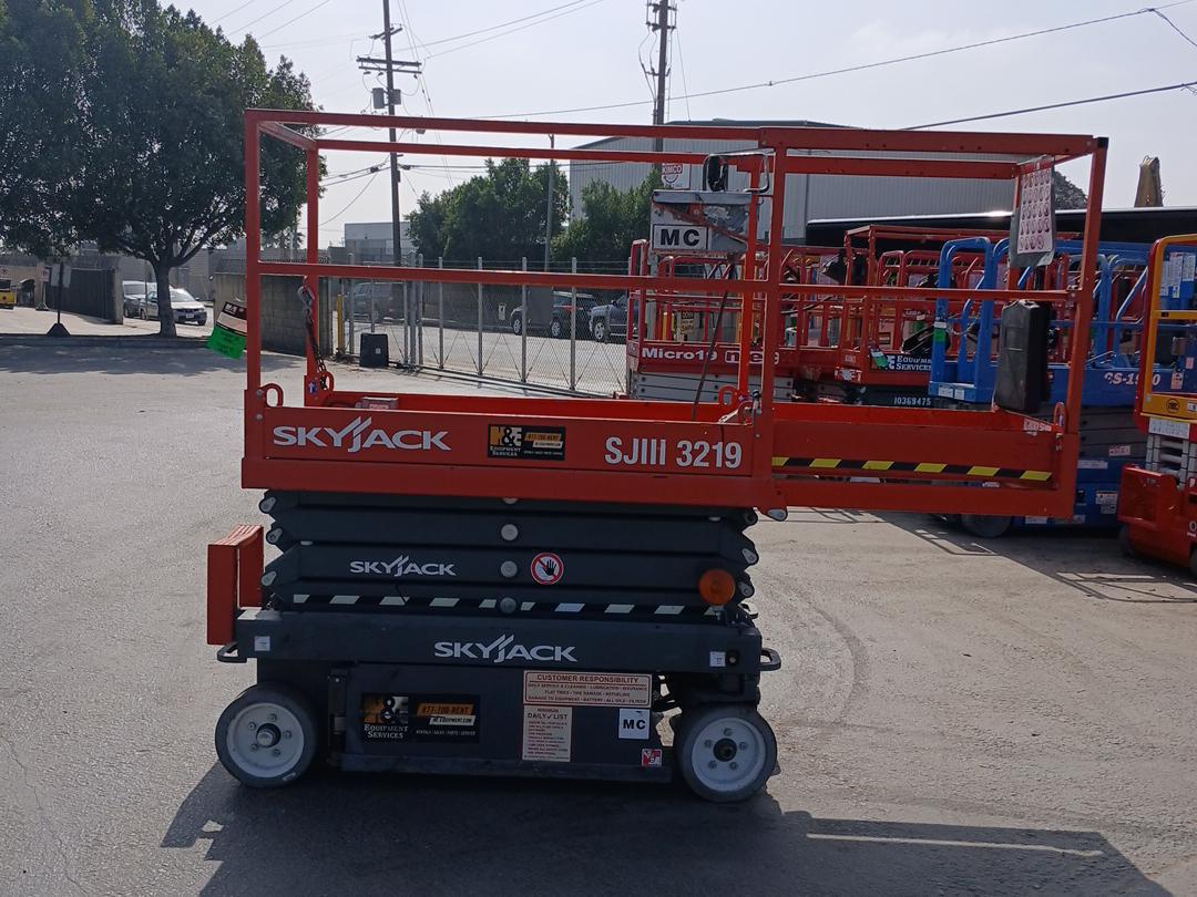 2016 Skyjack SJ3219