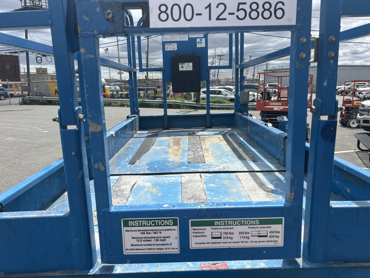 2016 Genie GS-3246-5