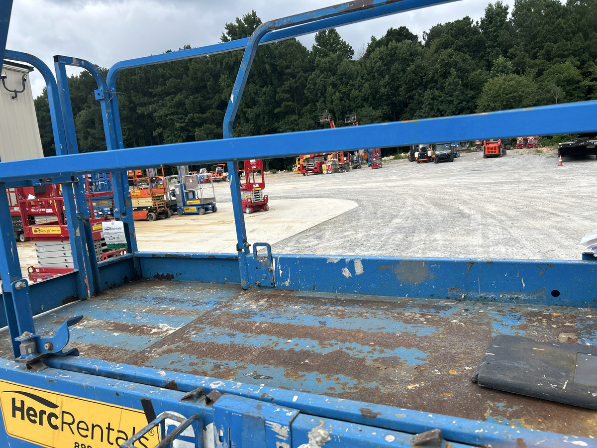 2018 Genie GS-3246-8