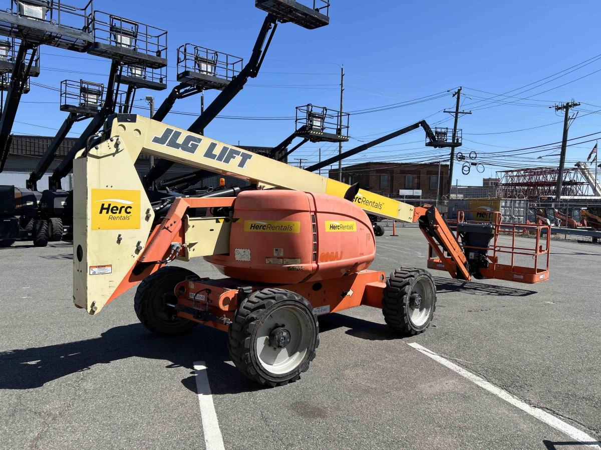 2016 JLG 600AJ