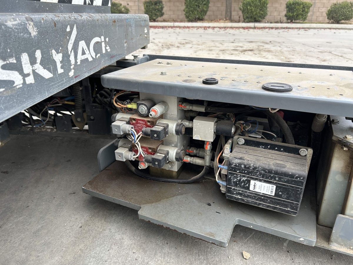 2017 Skyjack SJ3219-10
