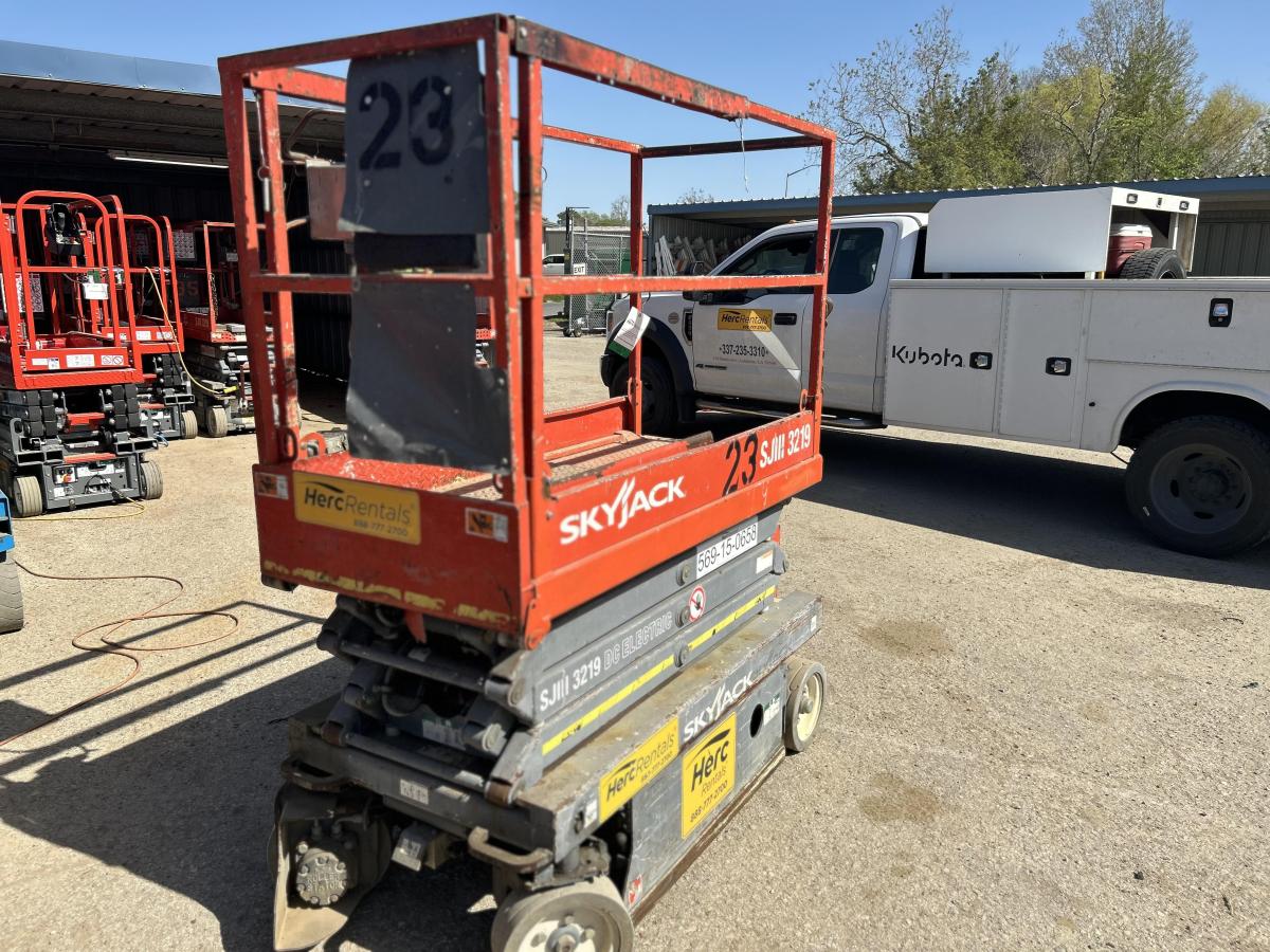2013 Skyjack SJ3219
