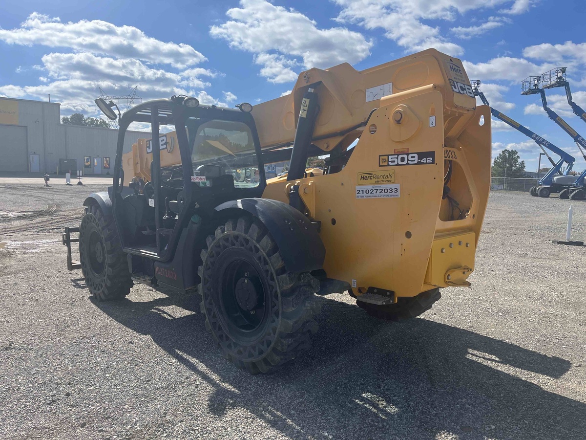 2019 JCB 509-42-4