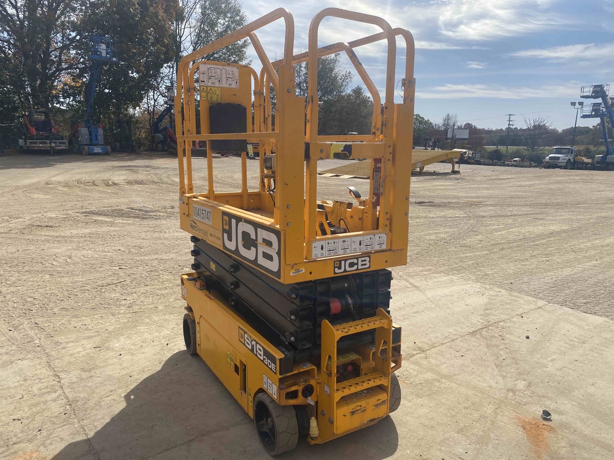 2023 JCB S1930E-4