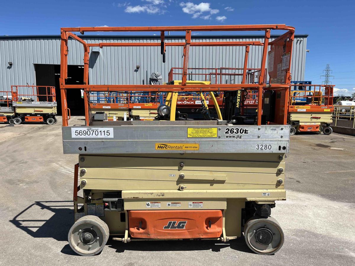 2012 JLG 2630ES