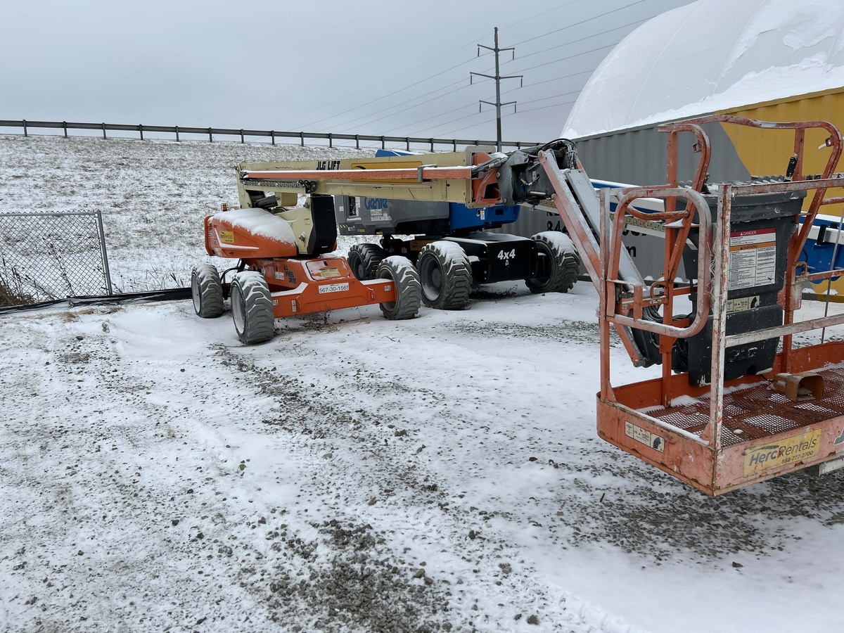 2016 JLG E600JP