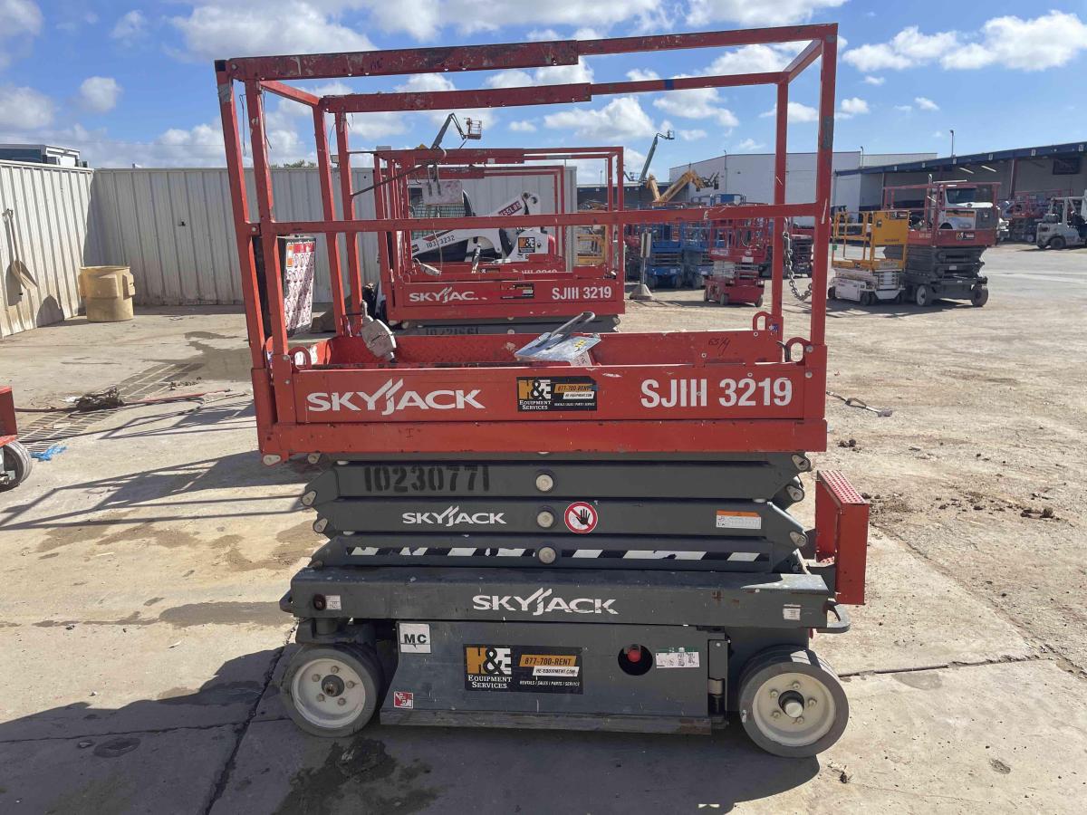 2017 Skyjack SJ3219