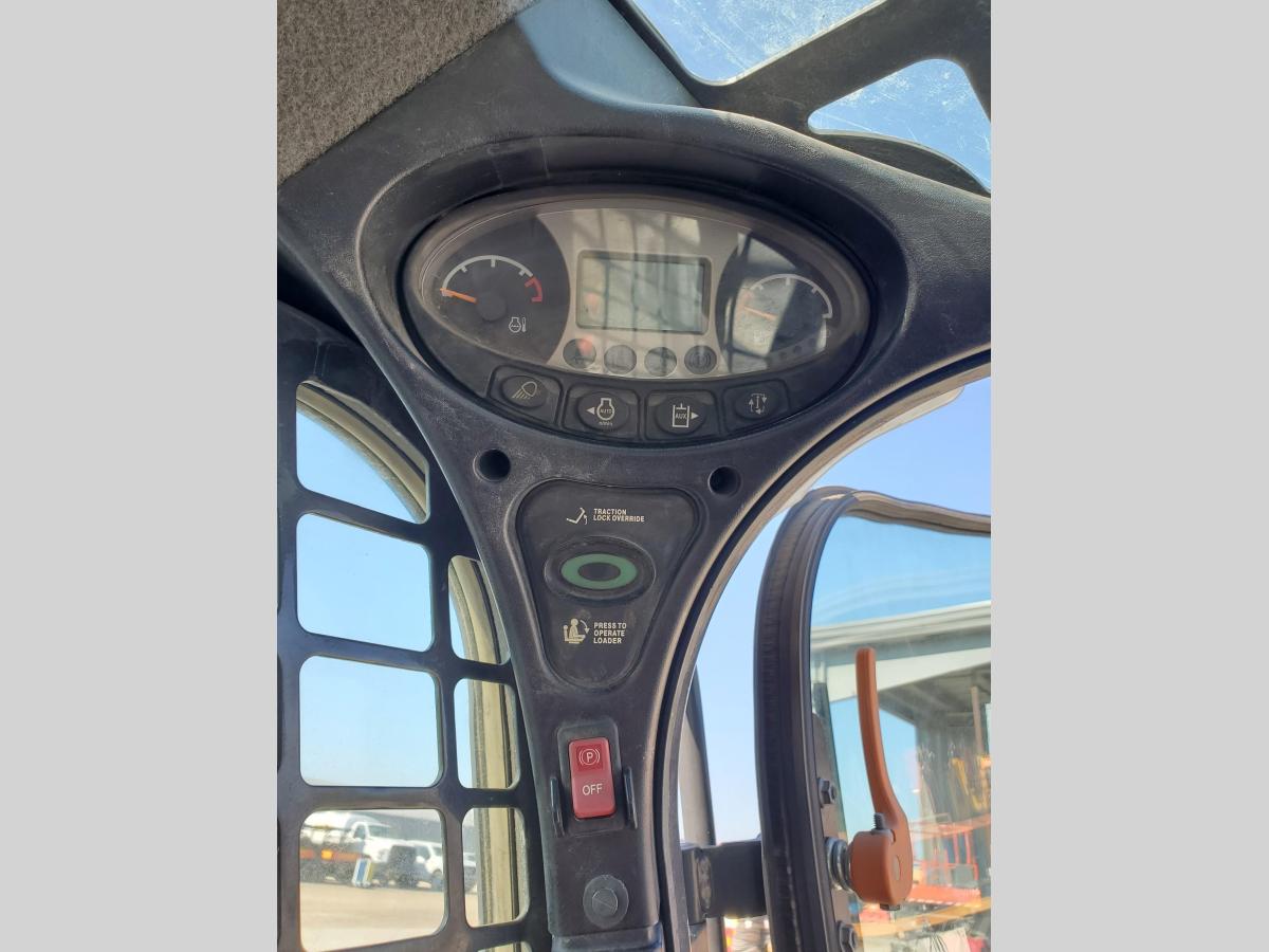 2021 Bobcat T740-9