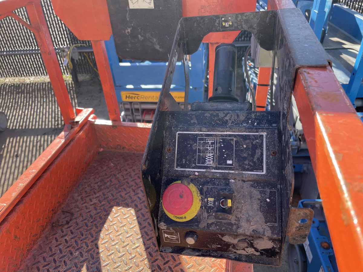 2018 JLG 1932R-4