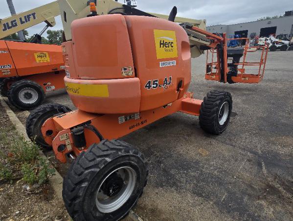 2015 JLG 450AJ