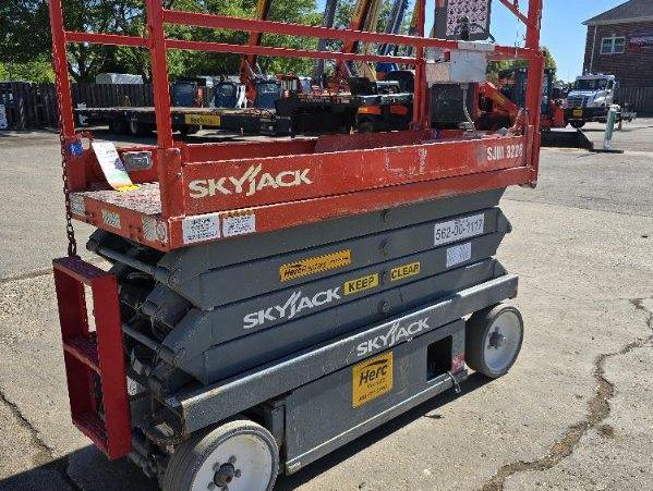 2015 Skyjack SJ3226