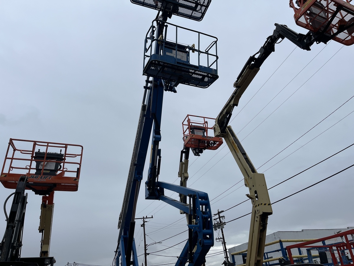 2018 Genie Z-45/25J RT-2