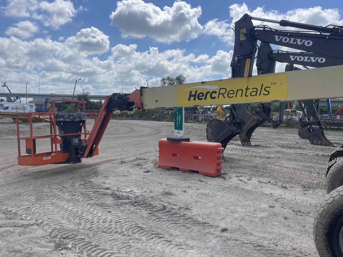 2019 JLG M600JP-5