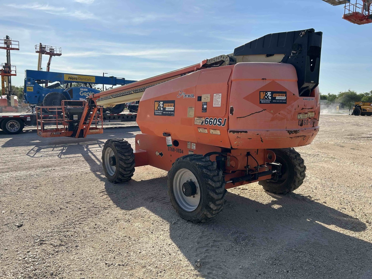 2017 JLG 660SJ-6