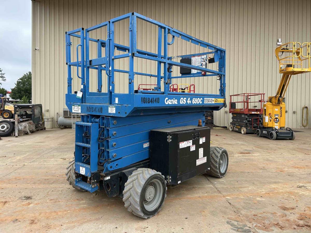 2016 Genie GS-4069 DC-9