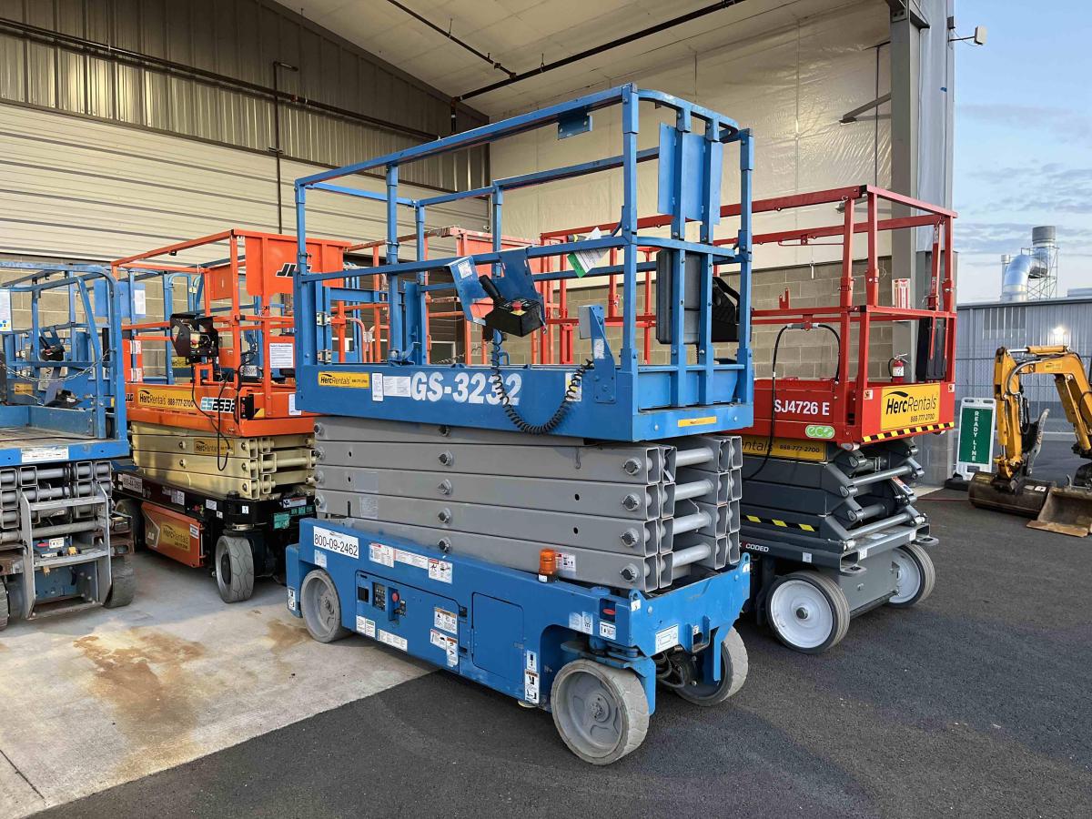 2016 Genie GS-3232-2