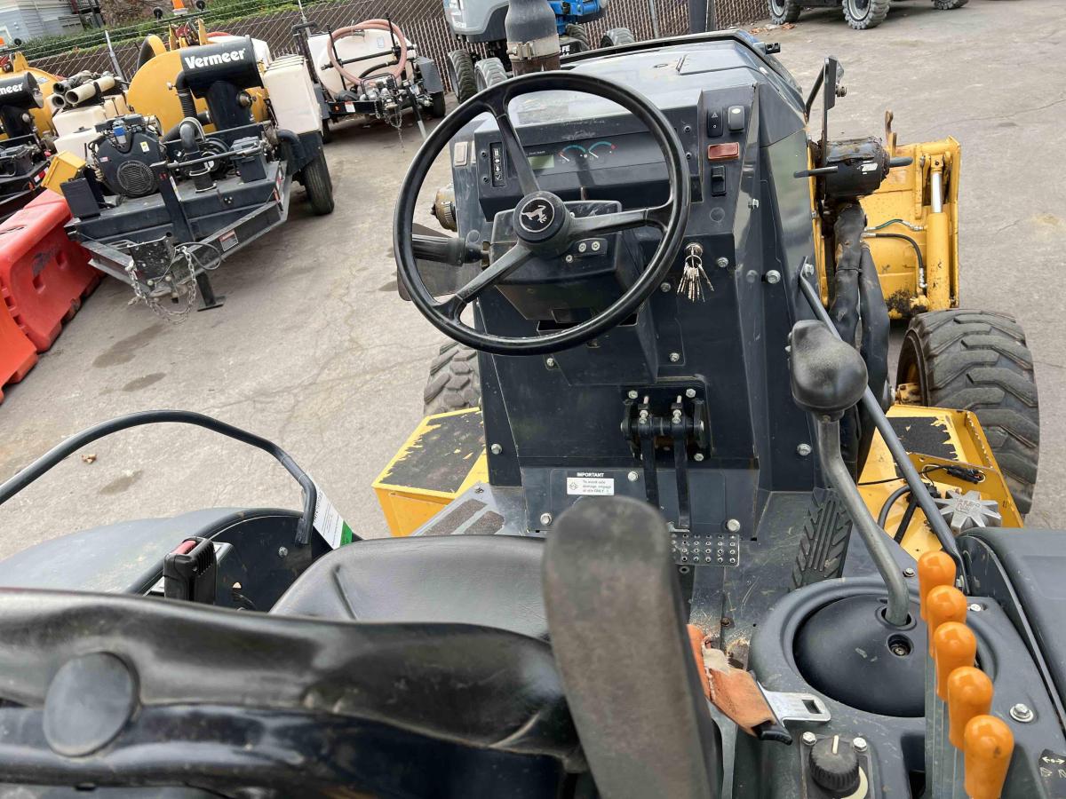 2017 John Deere 210LEP
