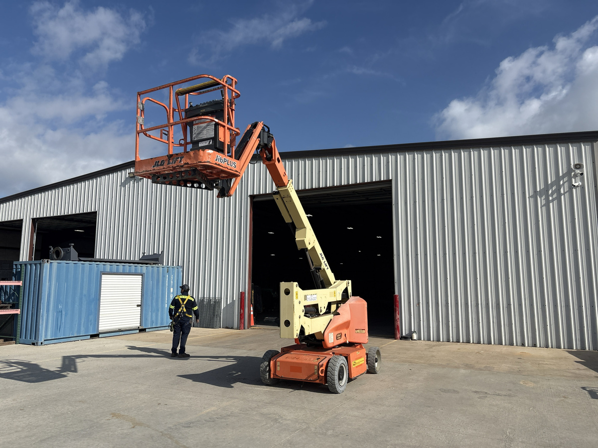 2018 JLG E400AJPN-10