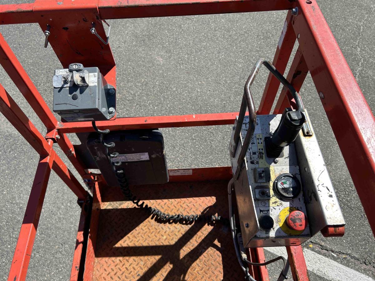 2017 Skyjack SJ-3220