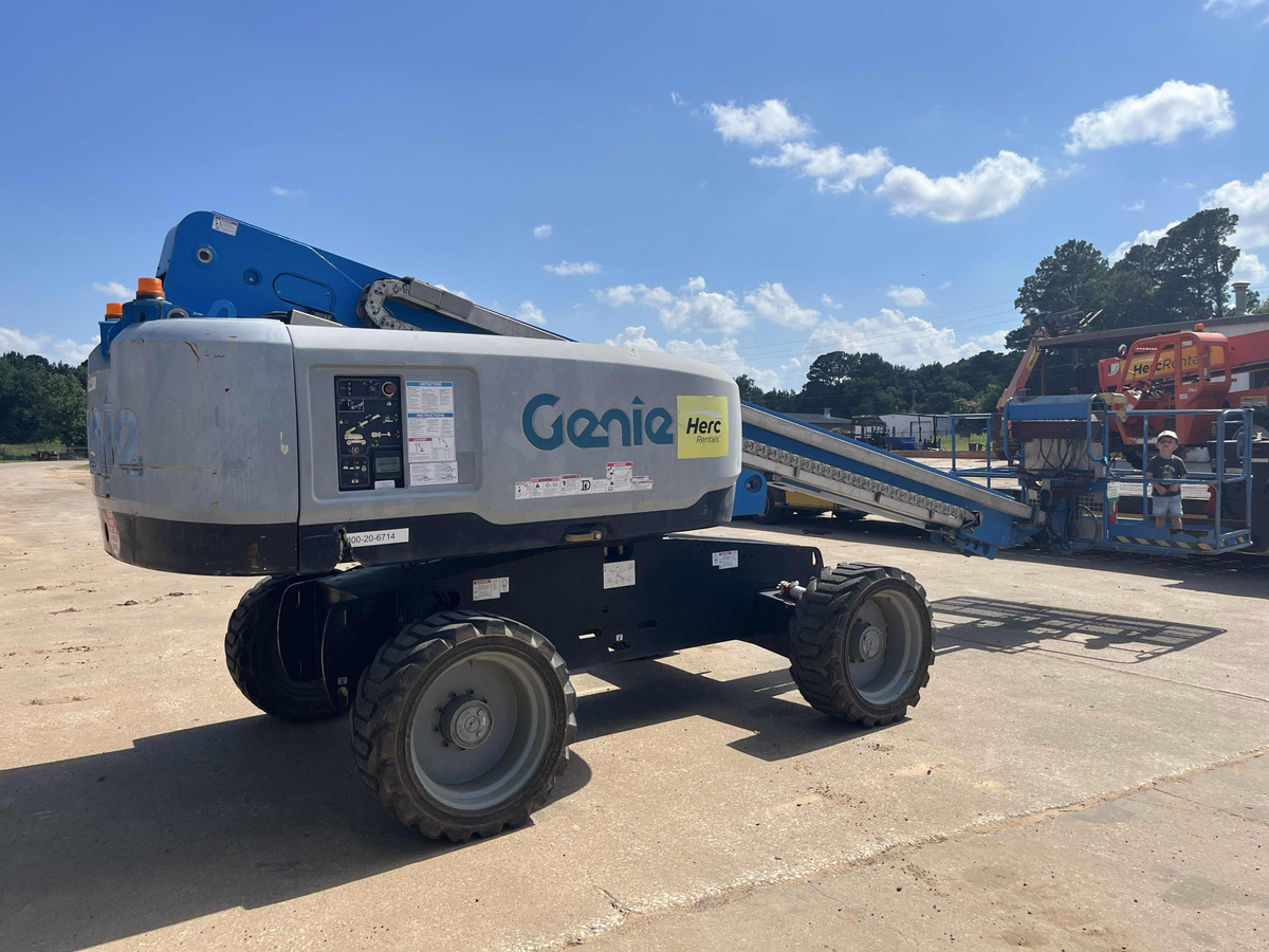 2018 Genie S-60X-2