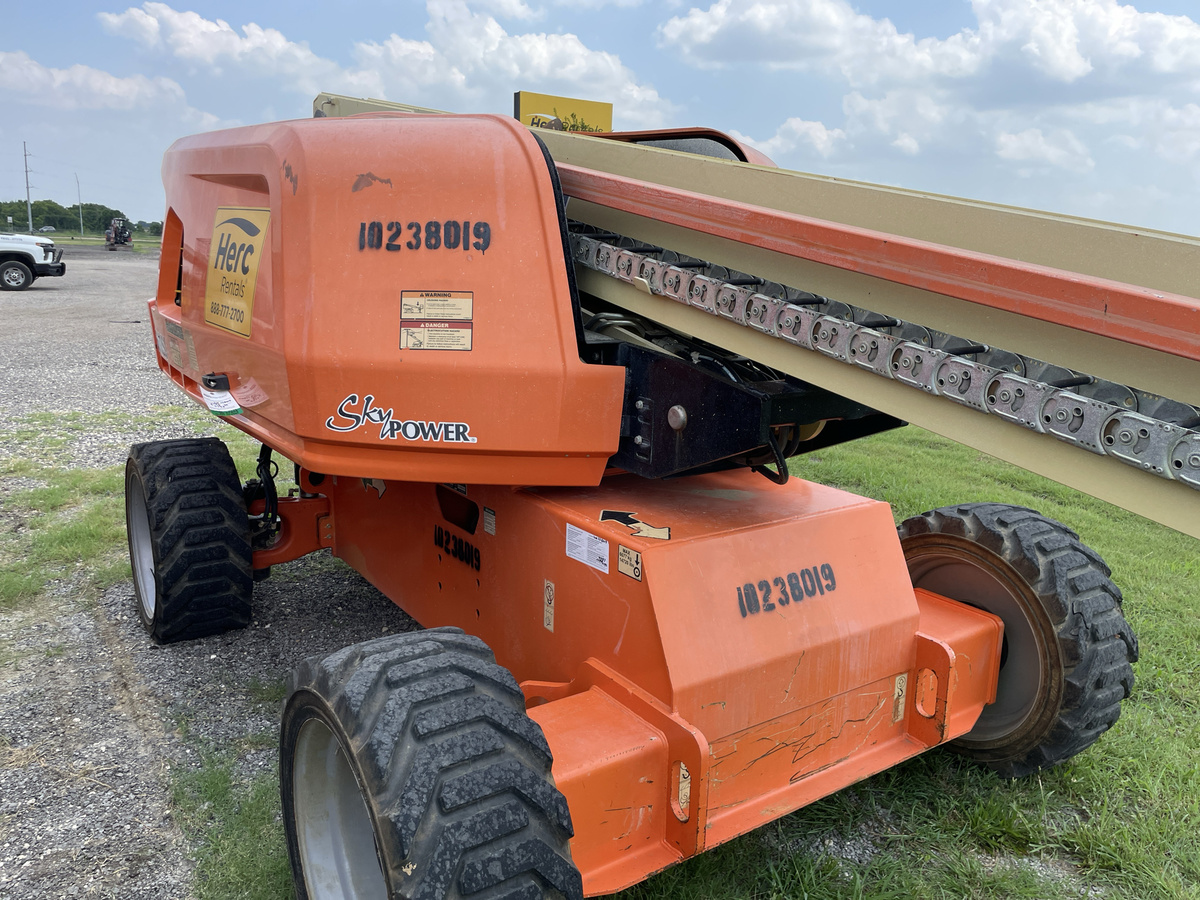 2018 JLG 660SJ-12